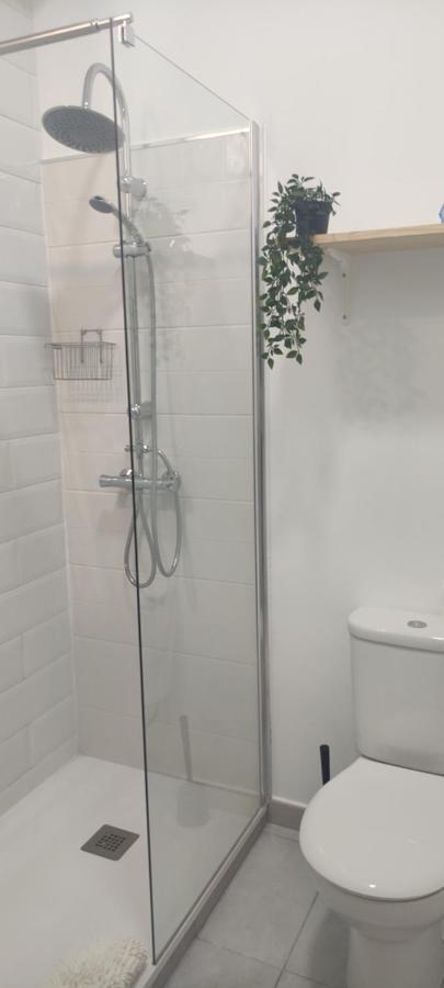 Hostal Petite Maman Madrid Exterior foto