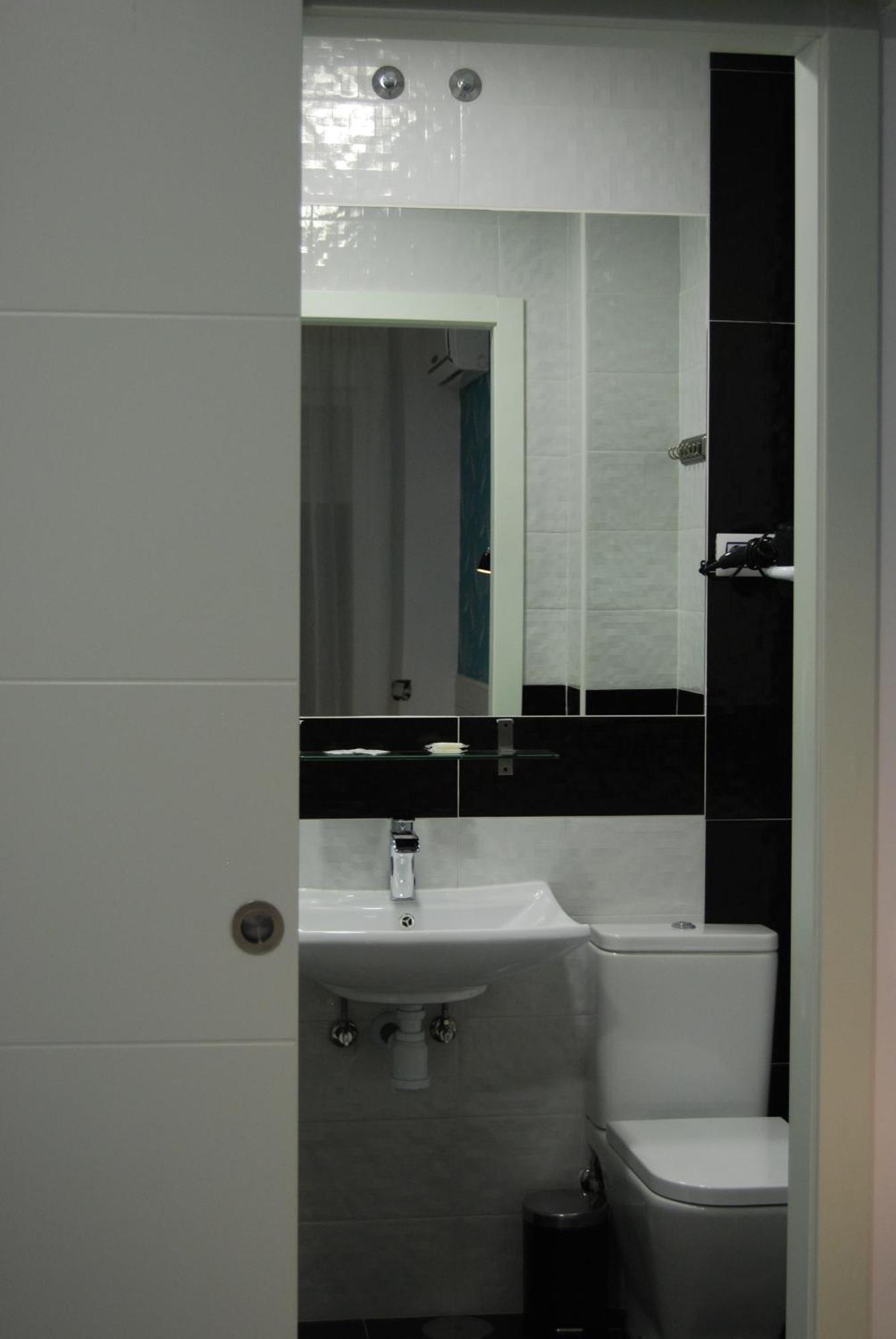 Hostal Petite Maman Madrid Zimmer foto