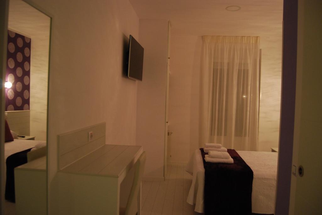 Hostal Petite Maman Madrid Zimmer foto